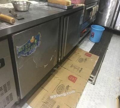 江西宜春超值出售全套廚房設(shè)備，含雙層烤箱等，僅售3000元